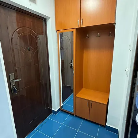 Apartamento Garsoniera Garii *